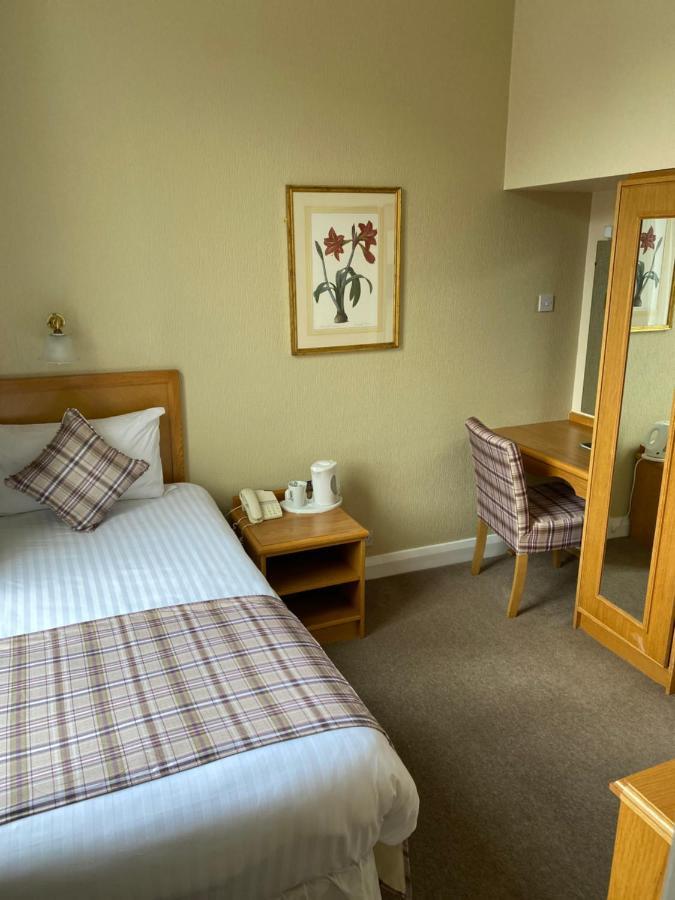 The Hand Hotel Llangollen Buitenkant foto